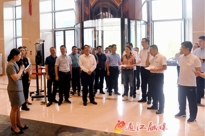 孙辉带队督导天府旅游名县创建工作，全面提升旅游咨询服务水平